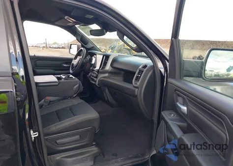 2025 Ram 1500 Tradesman 4X4 5'7 Box z USA, uszkodzony, nr VIN 1C6RRFGG2SN541096